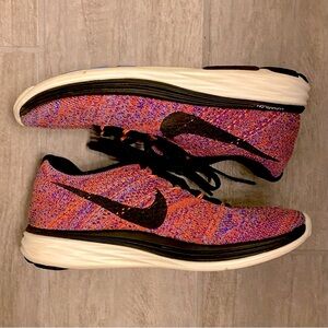 Nike Womens Flyknit Lunar 3